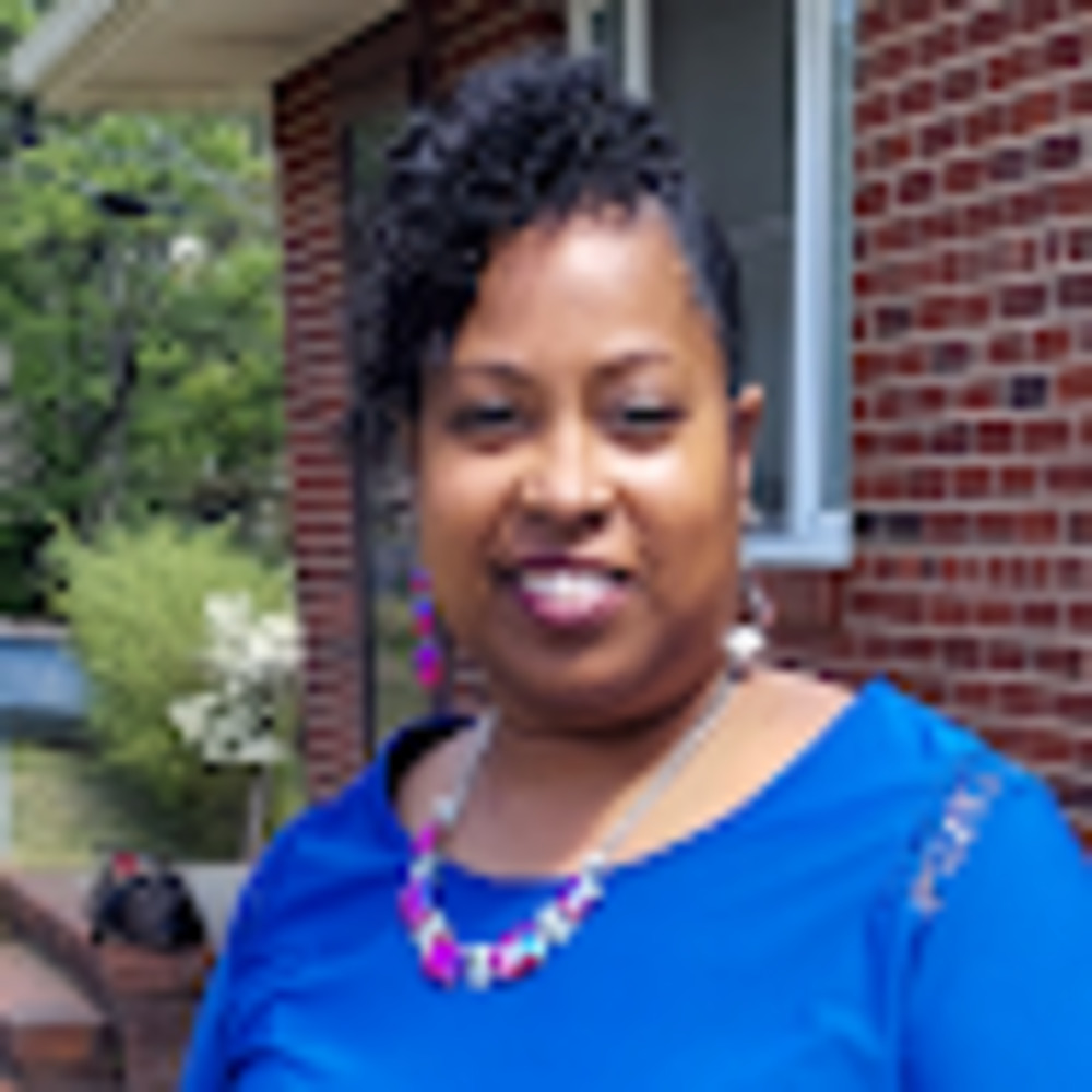Meet your Posher, Angela
